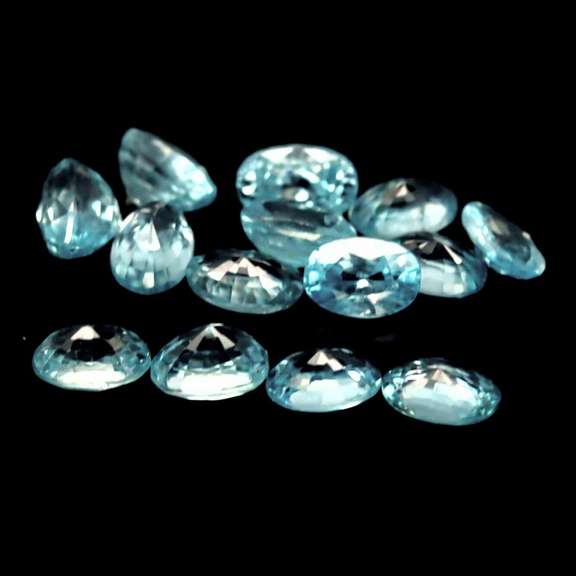 Radiant! 11.09ct baby blue Zircon set