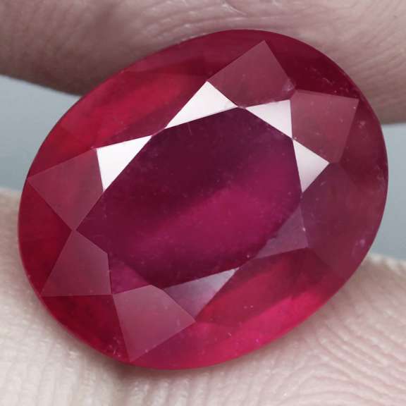 Fantastic 4.48ct oval cut rich blood red Ruby