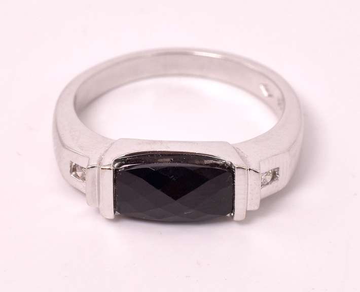 Elegant Gemstone Ring in 14KT White Gold