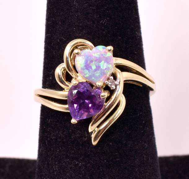 Lovely Opal & Amethyst Ring in Gold