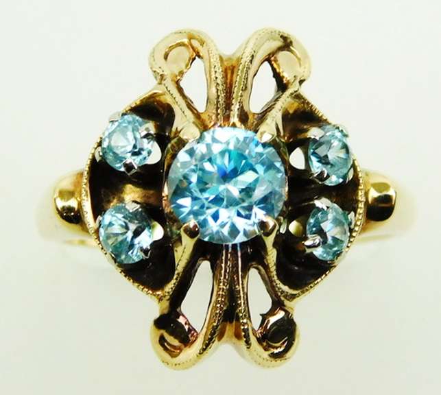 Stunning Antique 10K Blue Topaz Ring, Size 7