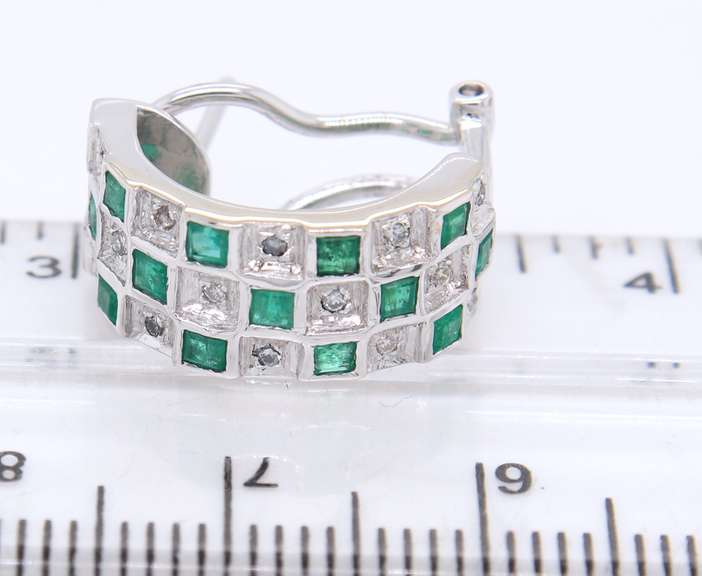 Attractive White Gold Emerald and Diamond Checkerboard Huggies