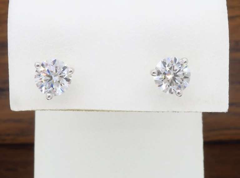 Classic 1.50CTW Diamond Stud Earrings