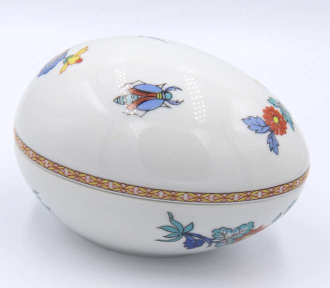 Bernardaud Limoges Decorated Trinket Box
