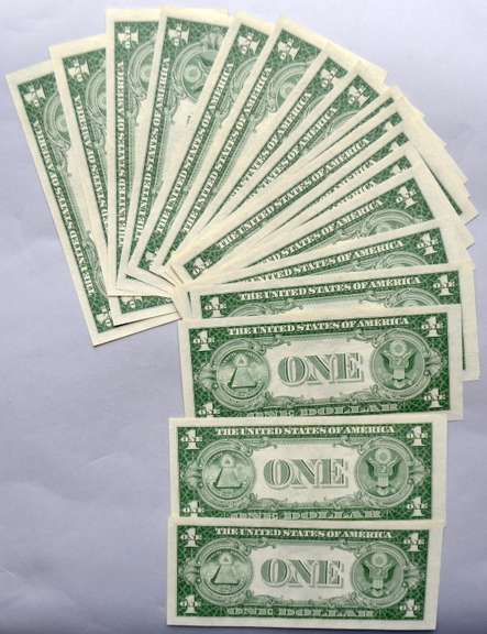 20 CHCU 1935 E $1 Silver Certificates