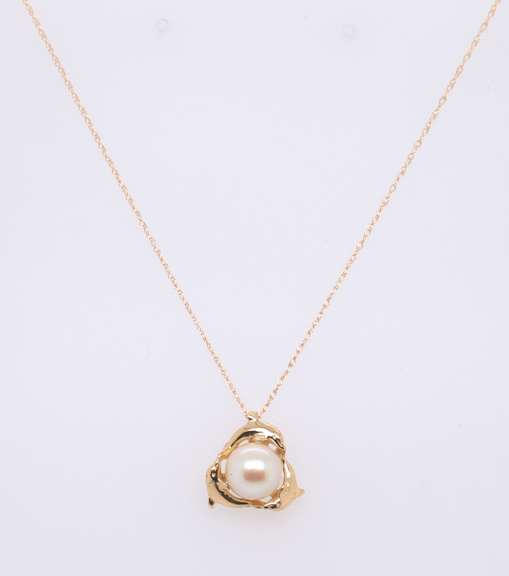 Charming Yellow Gold 8mm Pearl Dolphin Pendant on Chain