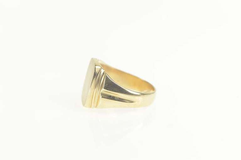 10K Yellow Gold Retro Men's Monogram Oval Signet Engravable Ring