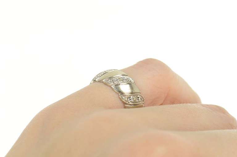 14K White Gold Retro Orange Blossom Twist Statement Band Ring