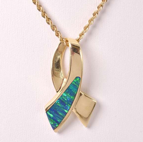 Gorgeous Inlaid Opal Pendant & Chain in 14KT