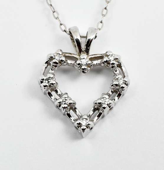 Petite 14k WG Diamond Heart