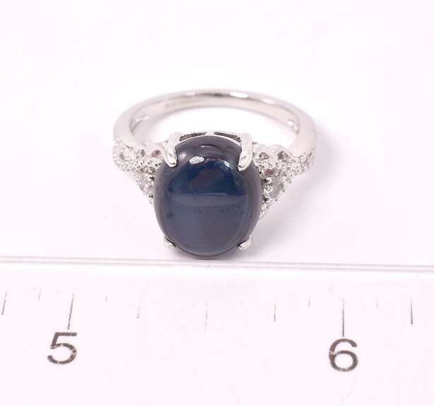 Incredible 8.61CTS Cabochon-Cut Star Sapphire & 0.09CTW Diamond Ring in Sterling Silver