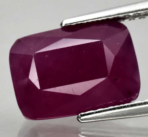 Glistening violet red 4.98ct UNHEATED Ruby