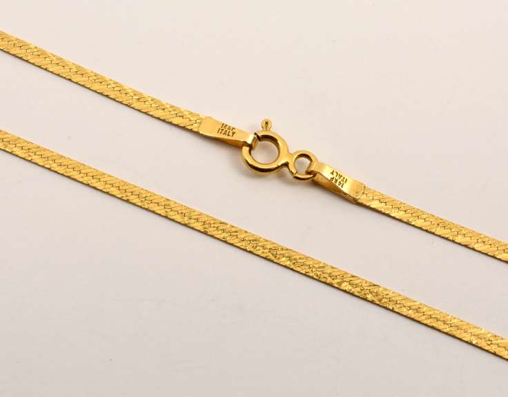 Popular Textured Herringbone Necklace