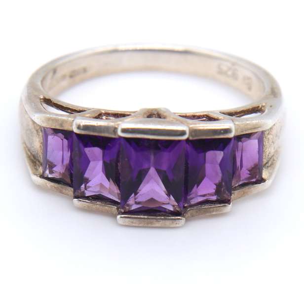 Vintage Sterling Silver Amethyst Ring