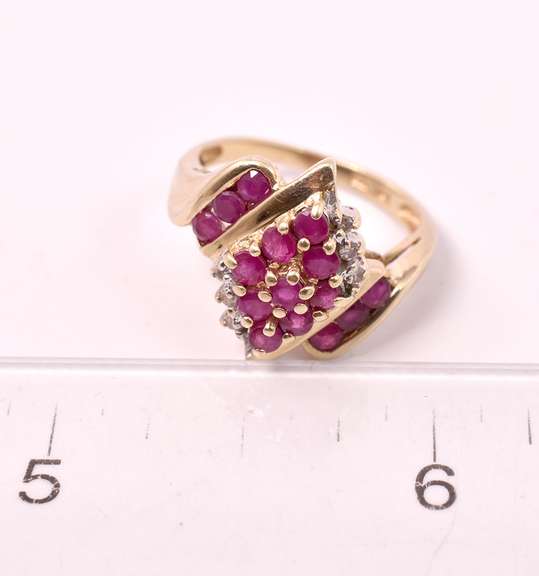 Ravishing Ruby and Diamond Ring in Yellow Gold