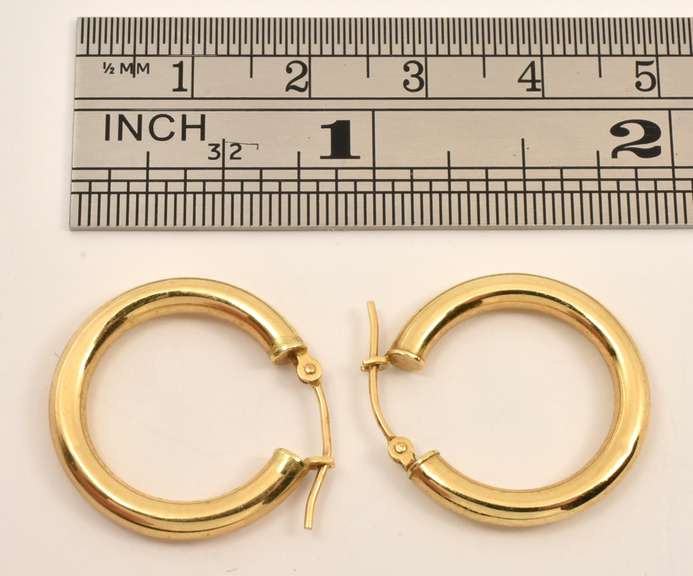 Popular 14k Tubular Hoop Earrings
