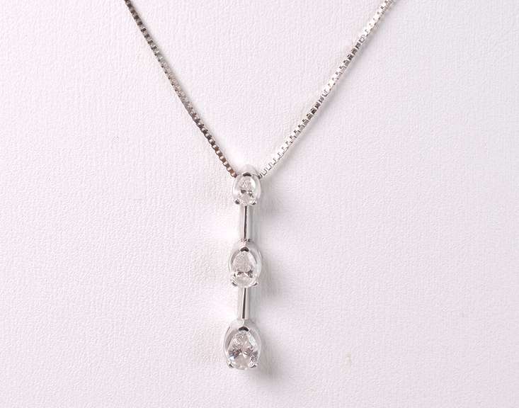 Dreamy Diamond Drop Pendant in 14K Yellow Gold