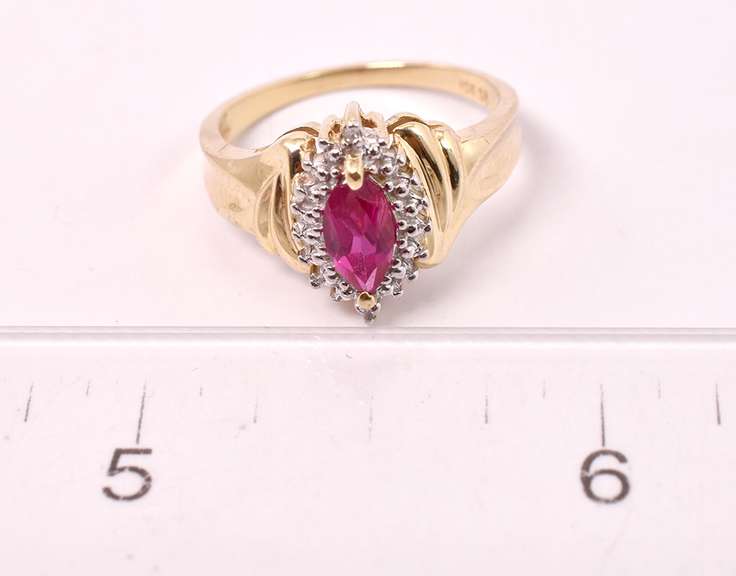 Sensational Ruby and Diamond Ring in Yellow Gold