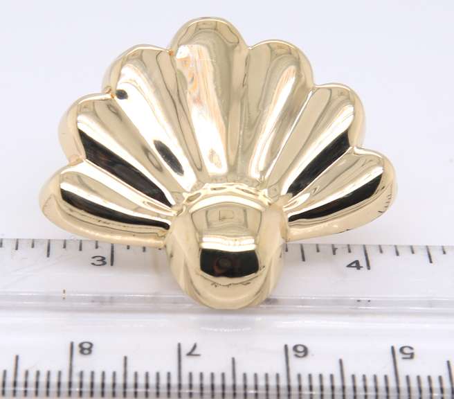 Charming Yellow Gold Fan Earrings