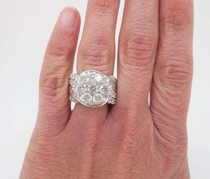 Incredible 4.00ctw Diamond Ring