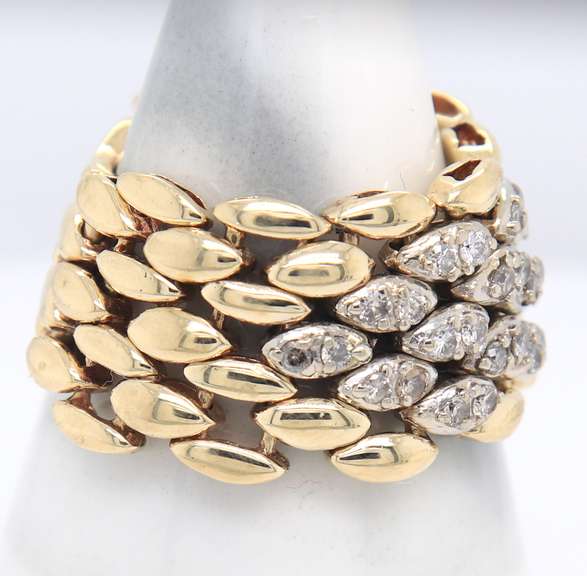 Fabulous Yellow Gold 2 Tone Diamond Flex Ring