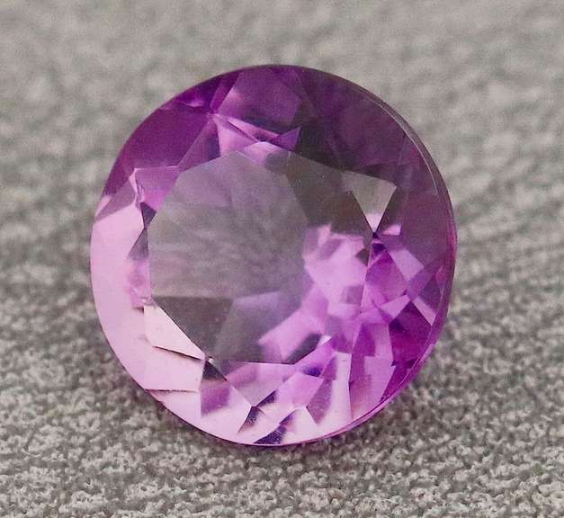 Eye catching 3.28ct natural Amethyst solitaire