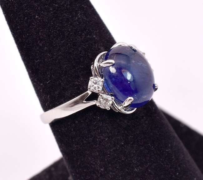 Beautiful 7.15CTS Cabochon-Cut Star Sapphire & 0.21CTW Diamond Ring in Sterling Silver