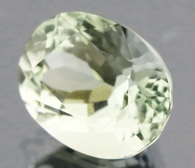 Brilliant 4.22ct natural platinum green Amethyst