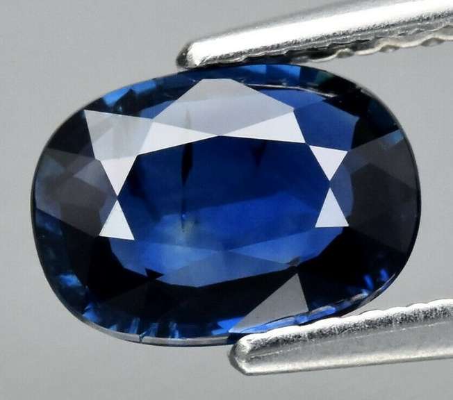 1.07ct Royal blue Sapphire from Madagascar