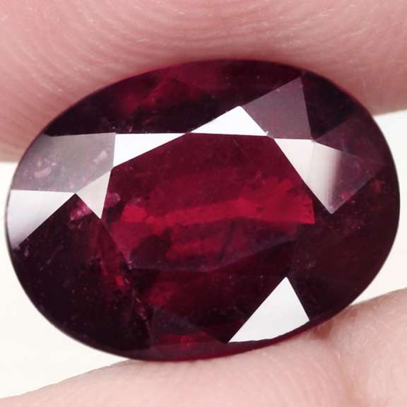Ravishing 7.72ct rich violet red Rhodolite Garnet