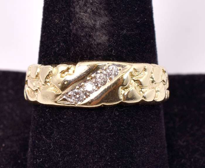 Captivating Nugget Diamond Ring in 14K Yellow Gold