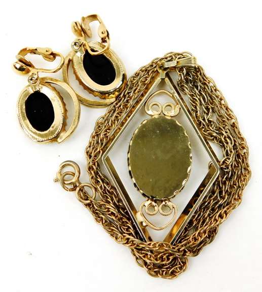 Vintage Black Glass Cameo Necklace & Necklace