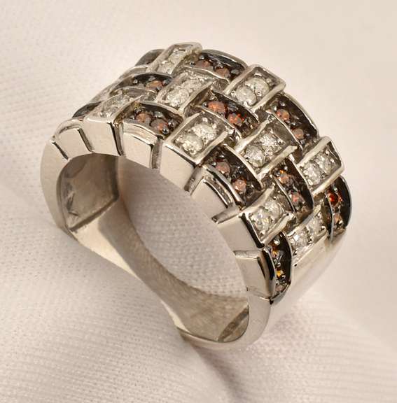 Modern White Gold Brown & White Diamond Ring