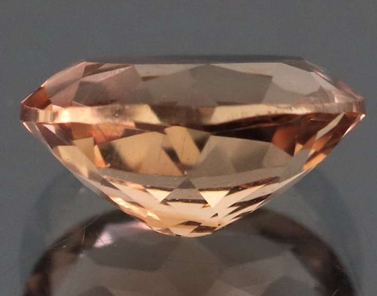 Amazing 4.21ct amber Imperial Topaz