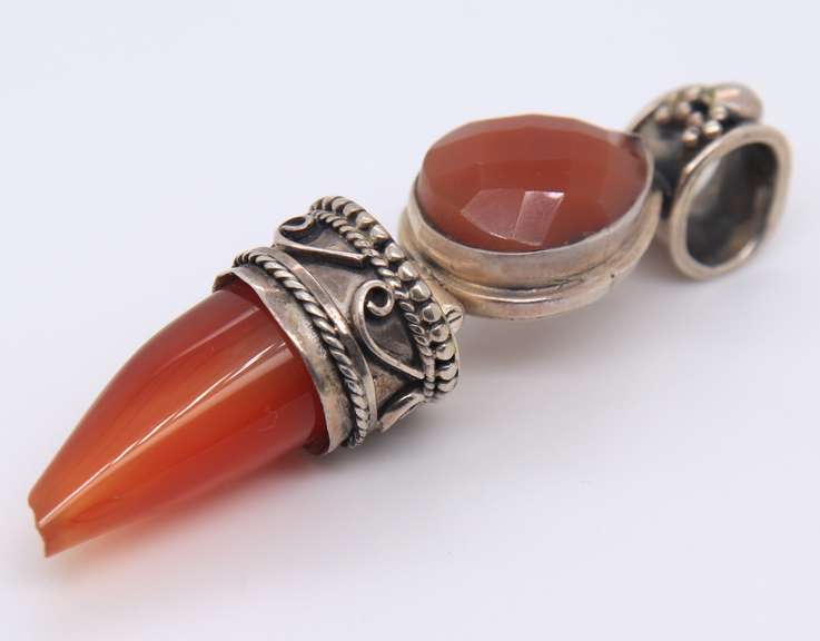 Vintaeg Sterling Silver Amber Pendant