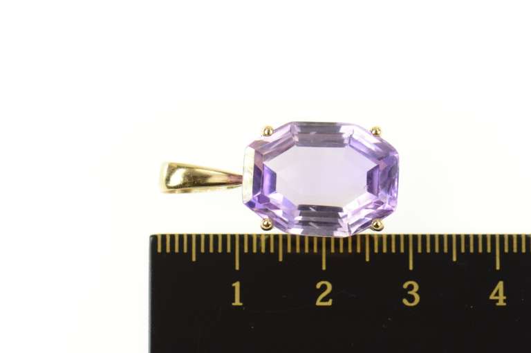 14K Yellow Gold Oval Amethyst Solitaire Classic Simple Charm/Pendant