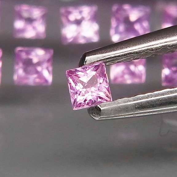 Rare UNHEATED! 2.08ct lanvender and pink Sapphire set