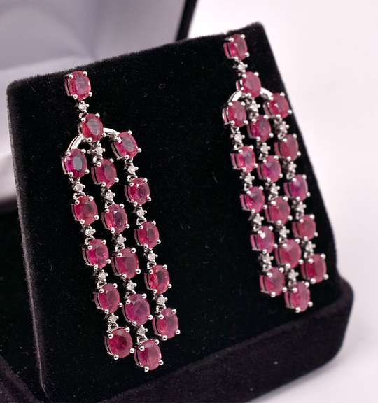 Amazing Diamond & Ruby Dangle Earrings, 14KT
