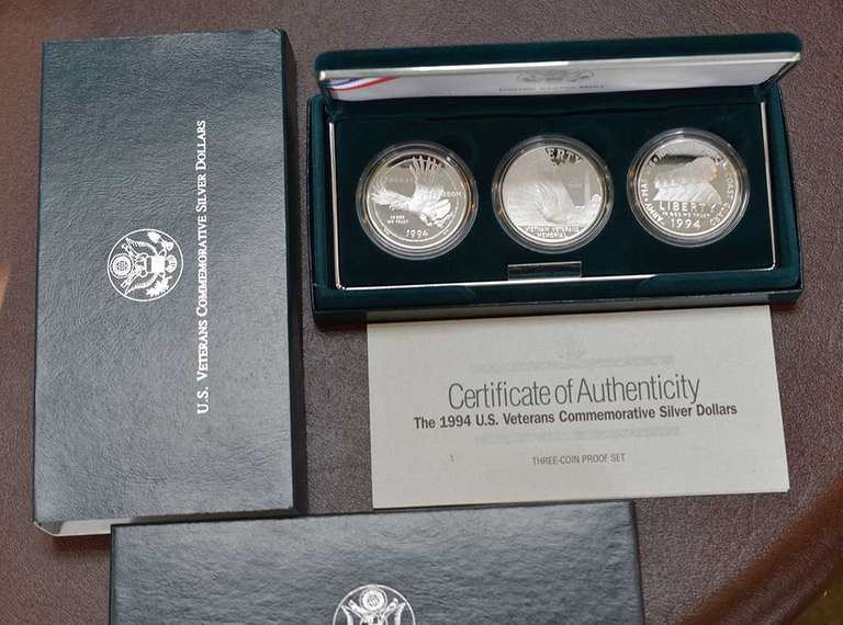 1994 Veterans Proof Commemorative Silver Dollar Set 3 Coins OGP
