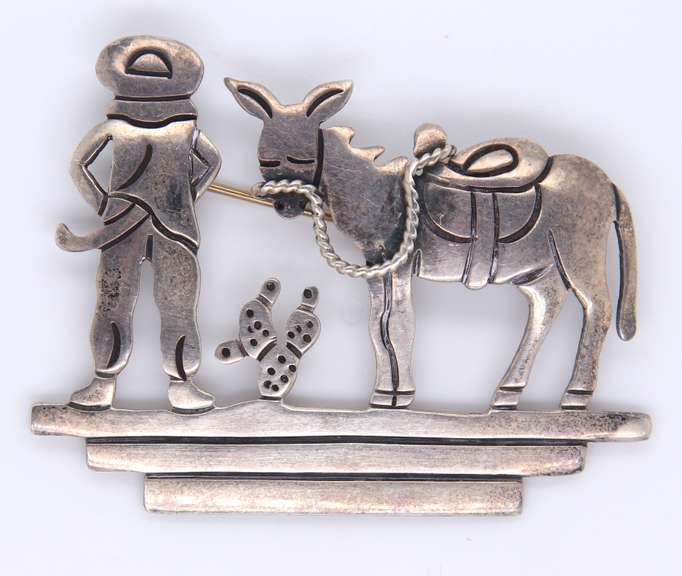Vintage Sterling Silver Mexico Brooch Pin