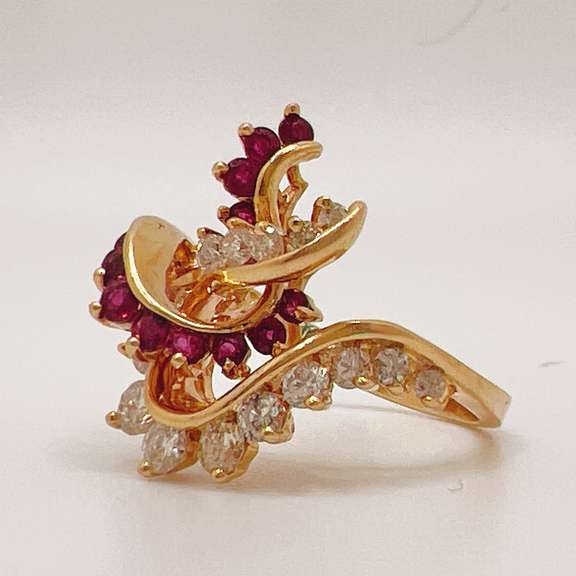 Gorgeous 14kt Gold, Ruby, & Diamond Cocktail Ring
