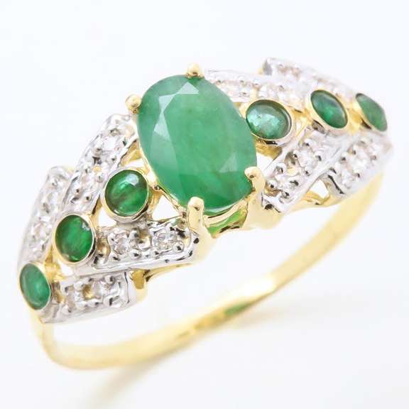 14kt Yellow Gold Oval Emerald 0.76 Round Emeralds 0.19 Round Moissanite 0.1