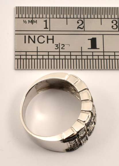 Modern White Gold Brown & White Diamond Ring