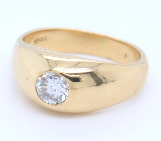 Classic look Men's Gypsy Diamond Ring