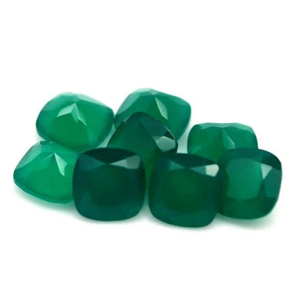 Breath taking 15.33ct grass green Botswana Agate set