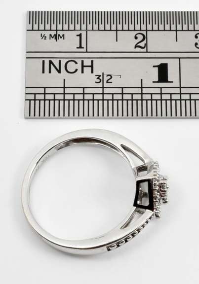 Sweet Heart Diamond Ring