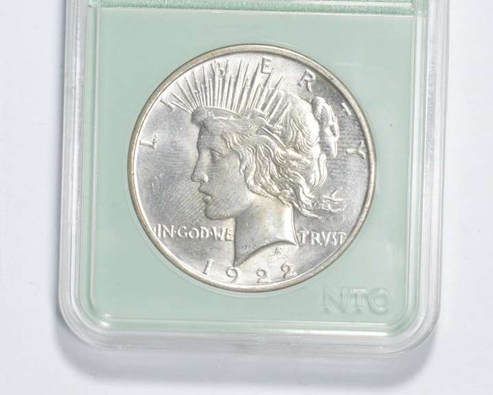1922-D Peace Silver Dollar