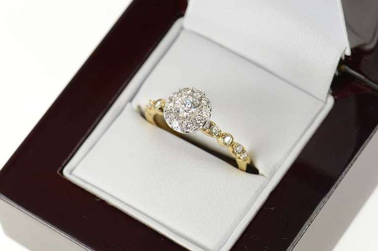 14K Yellow Gold 0.75 Ctw Round Diamond Halo Engagement Ring