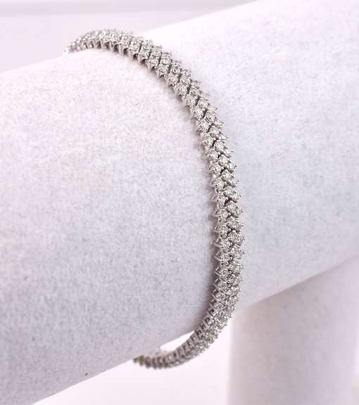 Luxurious Diamond Flooded Bracelet in White Gold