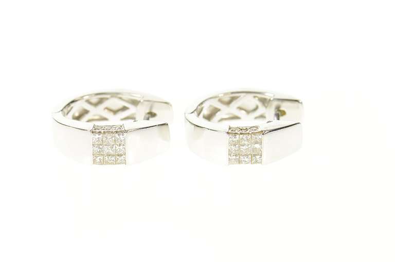 18K White Gold 0.54 Ctw Princess Diamond Oval Hoop Earrings